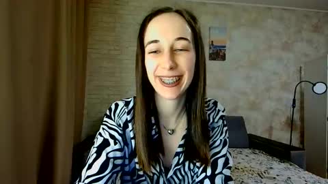 anikabloom online show from May 9, 2026, 7:08 pm
