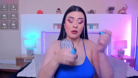 Snapshot of anikaromanof chatting on January 19, 2026, 11:36 am Anika Romano online show from January 19, 2026, 11:36 am