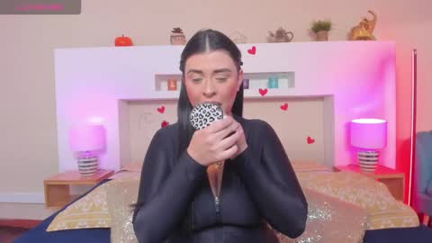 Snapshot of anikaromanof chatting on March 18, 2026, 11:35 am Anika Romano online show from March 18, 2026, 11:35 am