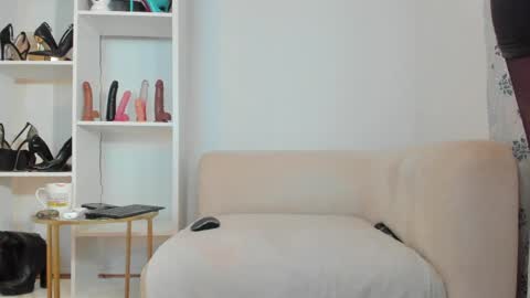Luna online show from June 2, 2026, 7:32 am