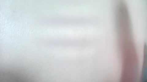 ana independent model online show from November 28, 2025, 12:52 pm