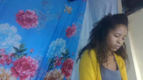 Snapshot of anitaazzh chatting on June 25, 2026, 6:29 am anitaazzh online show from June 25, 2026, 6:29 am