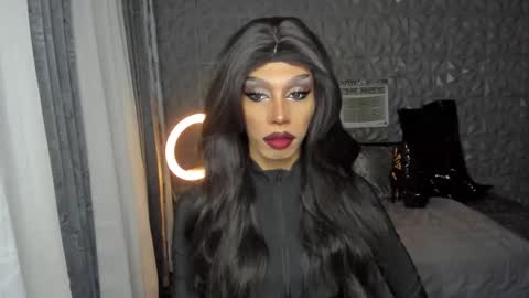 Miss Ann online show from February 19, 2025, 8:10 pm