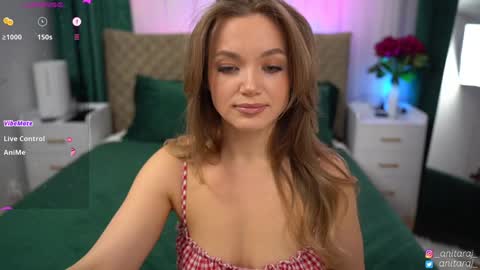 Im Anita thumb up me please its important online show from January 18, 2026, 8:34 pm