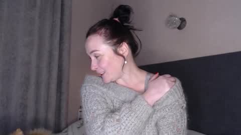 anjutka08 online show from February 13, 2026, 5:20 pm