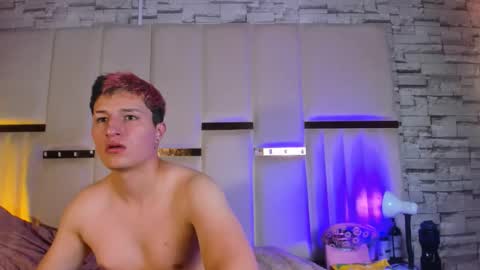 ANGEL AND TEFY online show from February 12, 2026, 6:36 pm