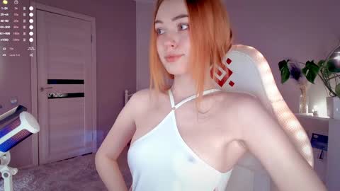 Snapshot of anna_bronson chatting on April 5, 2026, 8:55 am Anna online show from April 5, 2026, 8:55 am