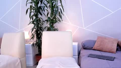 Anna online show from December 26, 2024, 1:10 pm