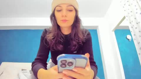 Anna online show from February 19, 2025, 1:06 pm