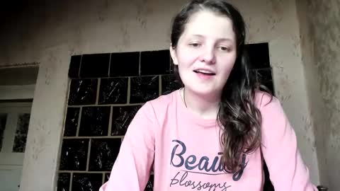 annaahcharm online show from December 22, 2024, 2:39 am