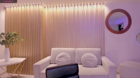 Anna Brooks  online show from February 9, 2025, 11:25 pm