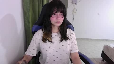 Anna online show from November 6, 2025, 9:59 pm