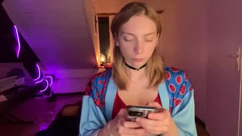 Anna Darko online show from May 3, 2026, 6:25 pm