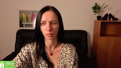 Snapshot of annakillian_kiss chatting on June 18, 2026, 11:25 am Anna online show from June 18, 2026, 11:25 am
