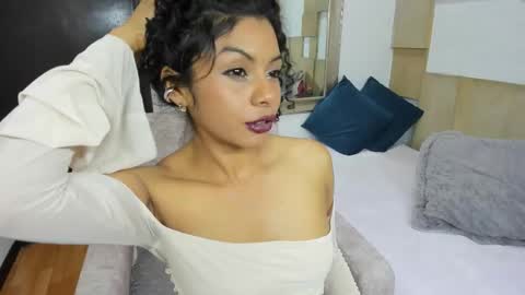 Anna online show from February 25, 2026, 8:29 pm