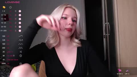 annamilky online show from October 13, 2025, 12:27 pm
