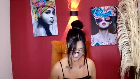   Anna  online show from March 8, 2025, 12:20 pm