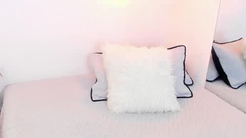 Anna Rosse online show from April 20, 2026, 12:08 pm