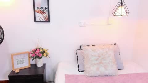 Snapshot of annarosse3 chatting on May 1, 2026, 12:10 pm Anna Rosse online show from May 1, 2026, 12:10 pm