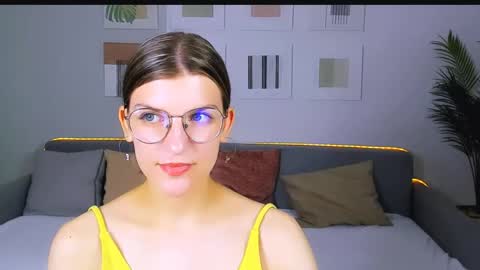 Im Anna online show from June 1, 2026, 8:27 am