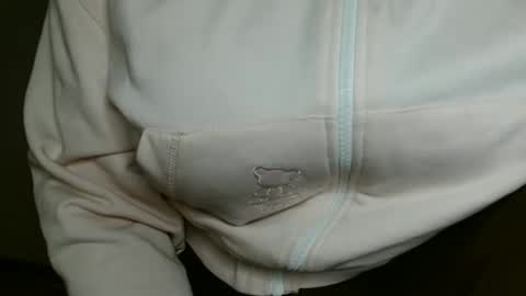 Bella online show from March 26, 2026, 5:29 pm