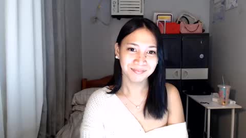 anne_chanelx online show from May 30, 2026, 2:25 pm