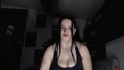 annebellee69 online show from April 4, 2026, 7:22 pm