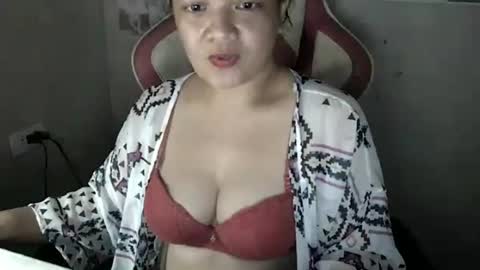 annecutie34 online show from February 10, 2026, 3:38 pm
