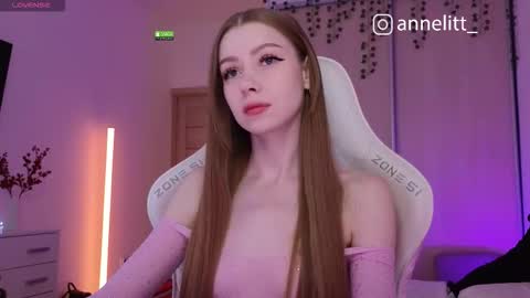 Snapshot of annelitt chatting on December 16, 2025, 8:14 pm annelitt online show from December 16, 2025, 8:14 pm