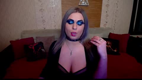 Snapshot of annessixreign chatting on January 18, 2025, 11:22 pm AnnessixReign online show from January 18, 2025, 11:22 pm