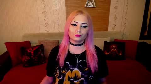 Snapshot of annessixreign chatting on October 21, 2025, 10:38 am AnnessixReign online show from October 21, 2025, 10:38 am