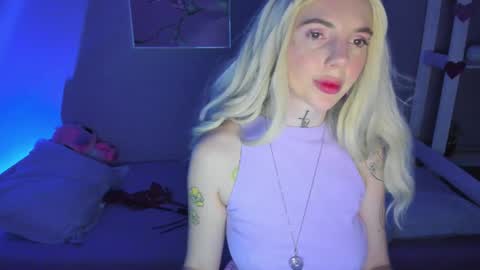 Snapshot of annetenet chatting on January 28, 2025, 7:32 am Annet online show from January 28, 2025, 7:32 am