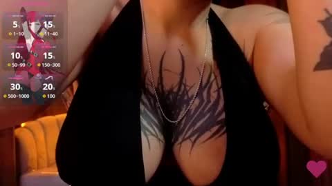 Snapshot of anni_acker_b chatting on July 6, 2026, 12:35 pm Anni acker b online show from July 6, 2026, 12:35 pm