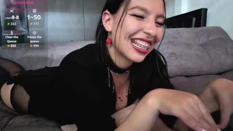 Anni online show from February 26, 2026, 9:25 pm