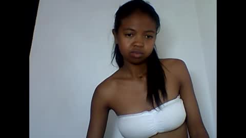 Snapshot of annica86 chatting on June 4, 2026, 8:37 pm annica86 online show from June 4, 2026, 8:37 pm