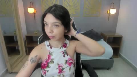 Snapshot of annie_applee chatting on October 22, 2025, 12:16 pm A N N I E online show from October 22, 2025, 12:16 pm