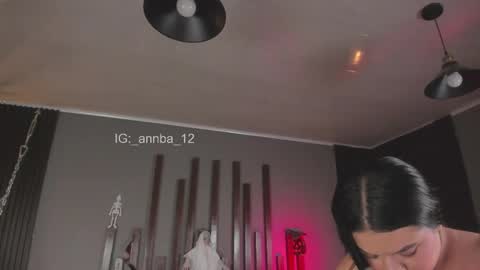 annie_barozzi online show from October 29, 2025, 1:46 pm