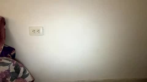 Snapshot of annie_catt_ chatting on December 16, 2024, 9:20 pm Annie online show from December 16, 2024, 9:20 pm