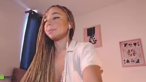 Annie online show from March 12, 2025, 12:57 pm