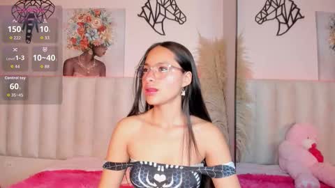   online show from October 21, 2025, 12:17 pm