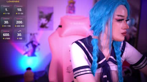 Snapshot of annie_may_may chatting on December 14, 2024, 6:20 pm Annie May   online show from December 14, 2024, 6:20 pm