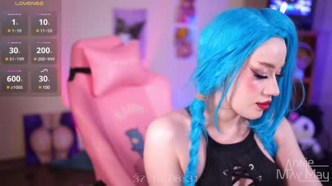 Snapshot of annie_may_may chatting on February 2, 2025, 11:51 am Annie May   online show from February 2, 2025, 11:51 am