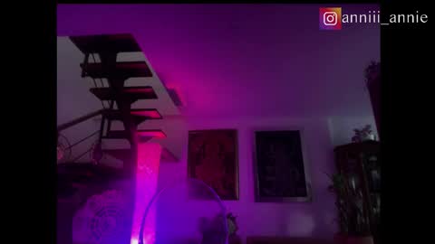 JEANNE no olvides seguirme dont forget follow me  uu online show from September 29, 2025, 10:14 pm