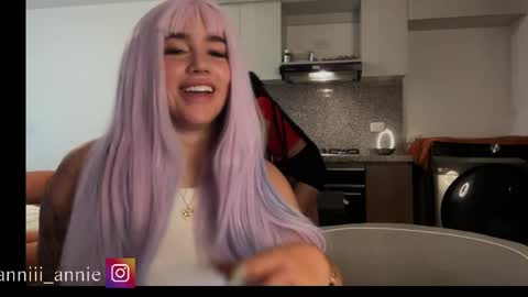 JEANNE no olvides seguirme dont forget follow me  uu online show from May 4, 2026, 11:01 pm