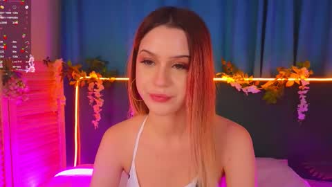 annie online show from November 28, 2025, 9:06 pm