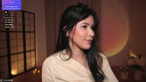 anniehillofficial_ online show from April 17, 2026, 8:12 pm