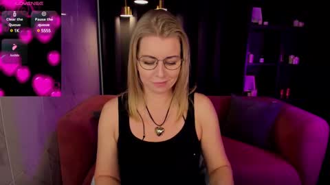 Annie online show from February 28, 2025, 5:48 am