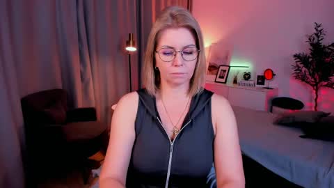 Annie online show from April 17, 2026, 7:00 am