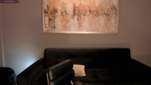 Annie Monroe online show from November 22, 2025, 11:42 am