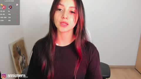 Snapshot of anniemora_ chatting on February 1, 2025, 1:34 am Annie online show from February 1, 2025, 1:34 am